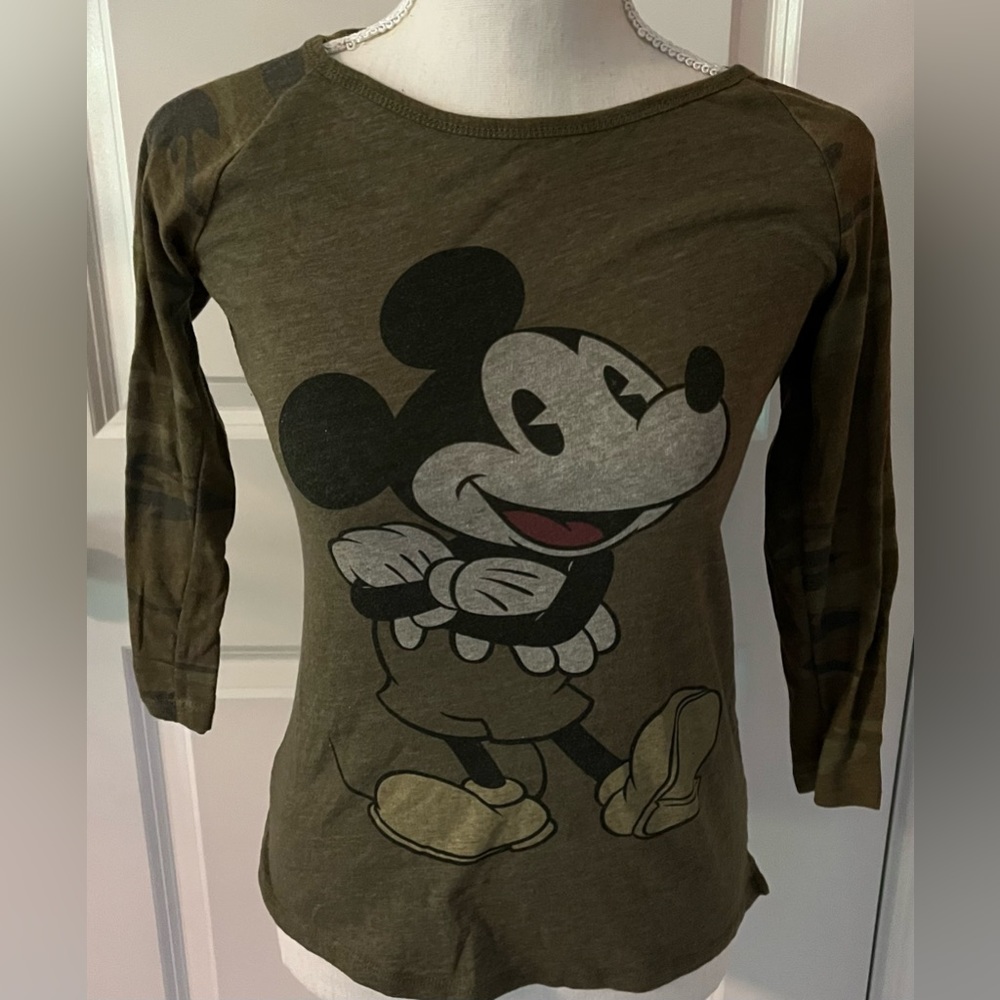 Women’s XS Disney 3/4 camo sleeve tee.